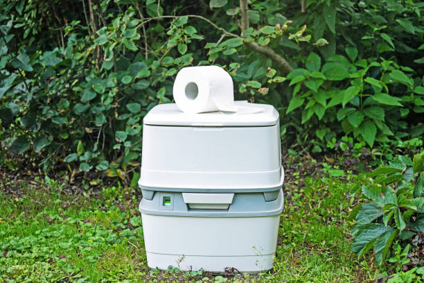 Best Affordable porta potty rental  in Clinton, IA