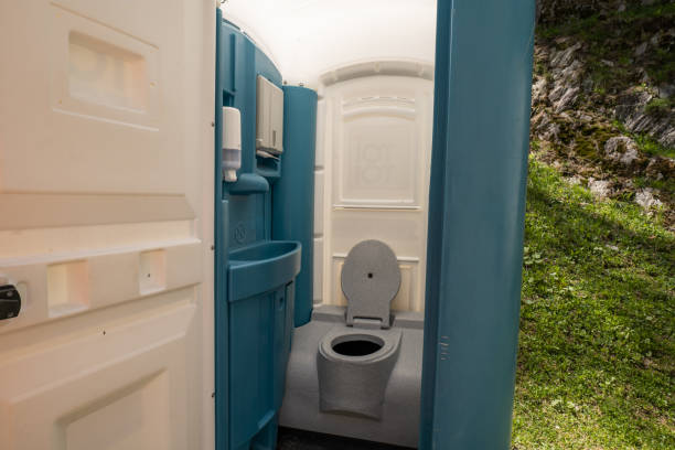 Porta potty rental for outdoor events in Clinton, IA