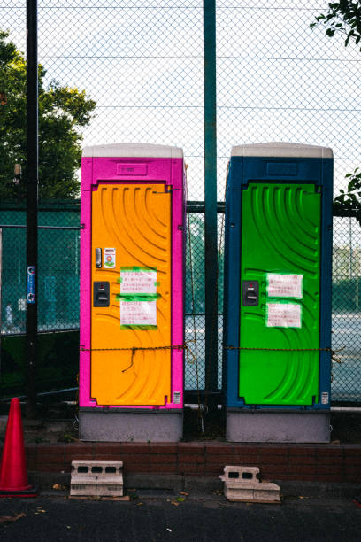 Best Luxury portable toilet rental  in Clinton, IA