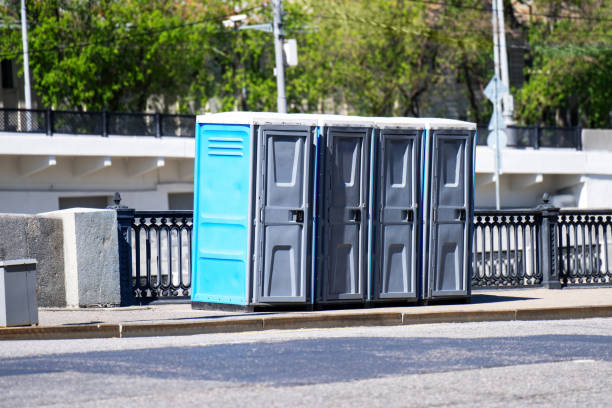 Best Event porta potty rental  in Clinton, IA